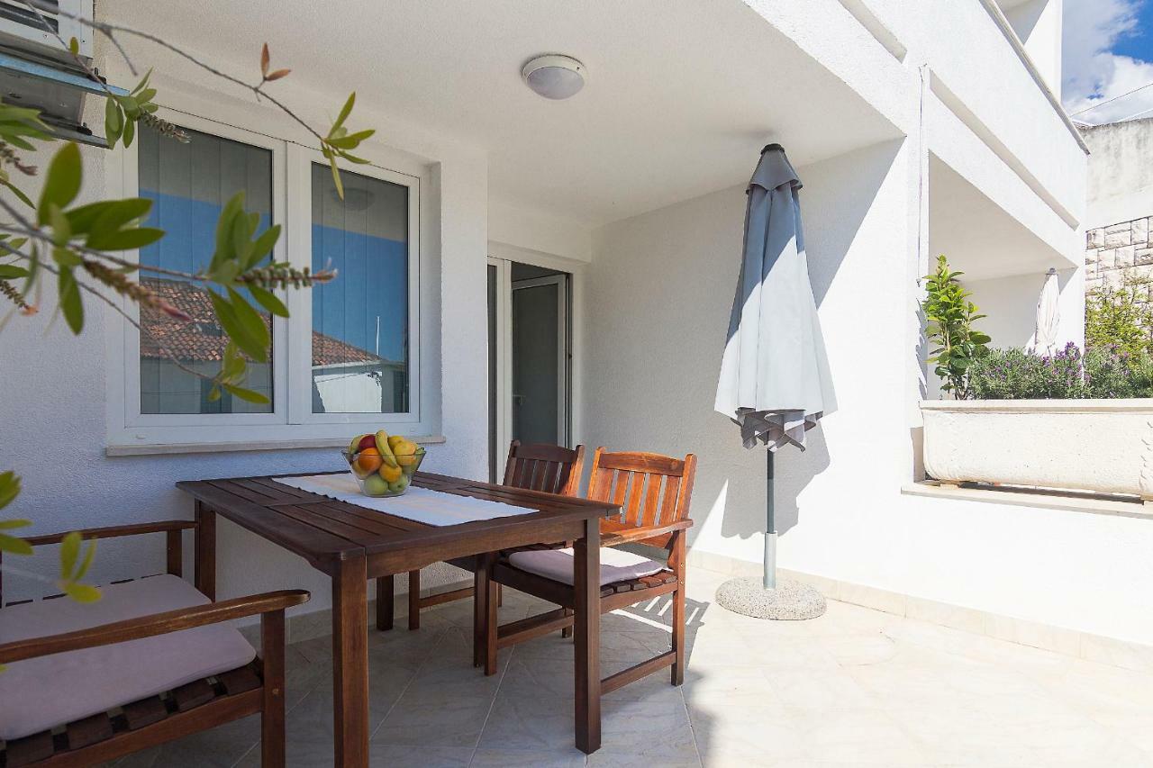 Apartments Villa Mili Brela Extérieur photo